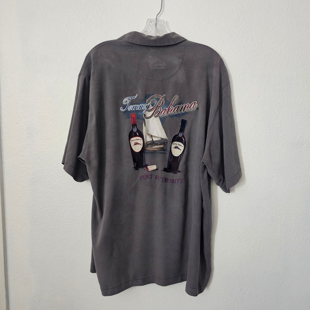 Tommy Bahama Port Authority Silk Camp Shirt Gray Wine Sailboat Graphic Mens XL - Picture 2 of 7